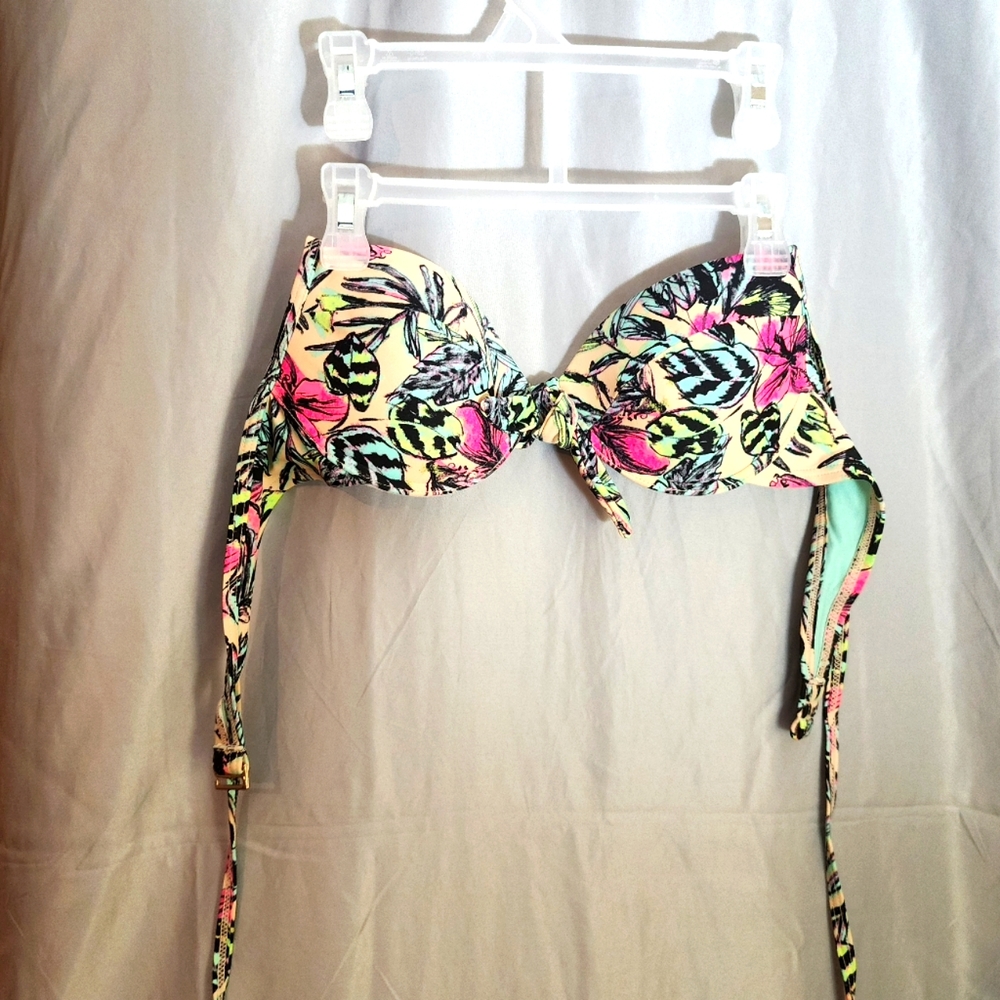 Bathing suit top